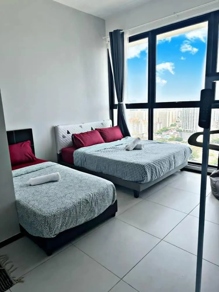 3Br Apartment Netflix,Cozy,Peaceful Familyhome 10Pax 조지타운