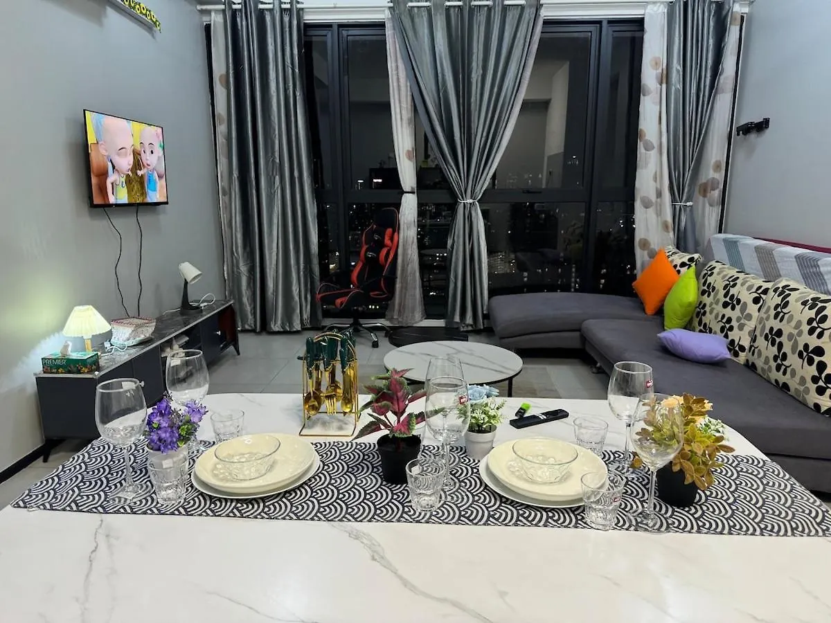 3Br Apartment Netflix,Cozy,Peaceful Familyhome 10Pax 조지타운
