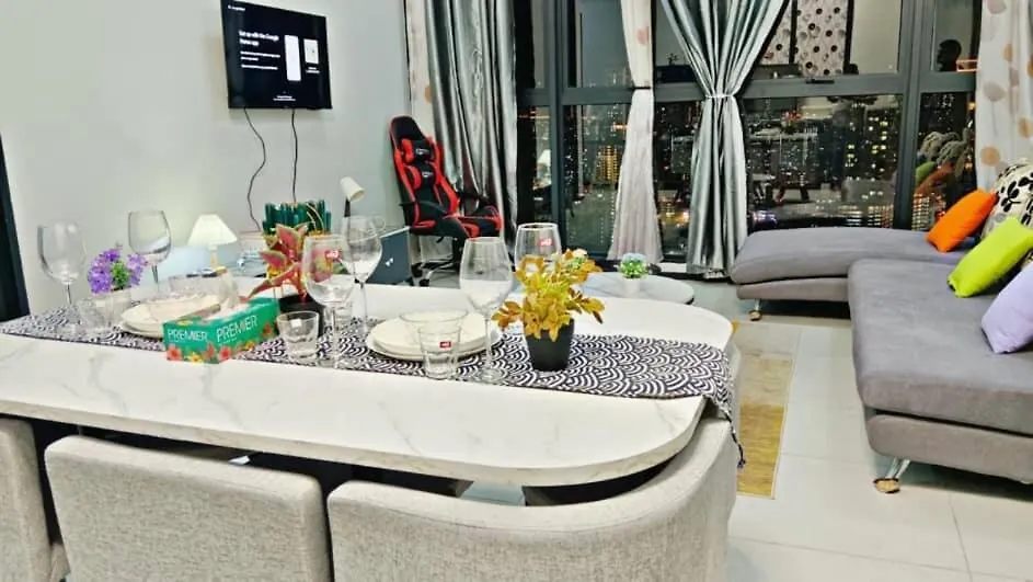 3Br Apartment Netflix,Cozy,Peaceful Familyhome 10Pax 조지타운 0*,  말레이시아